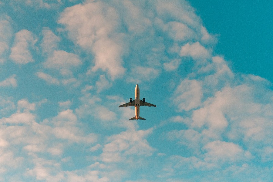 Jet privé immatriculé aux États-Unis stationné sur un aéroport européen, IBC Aviation