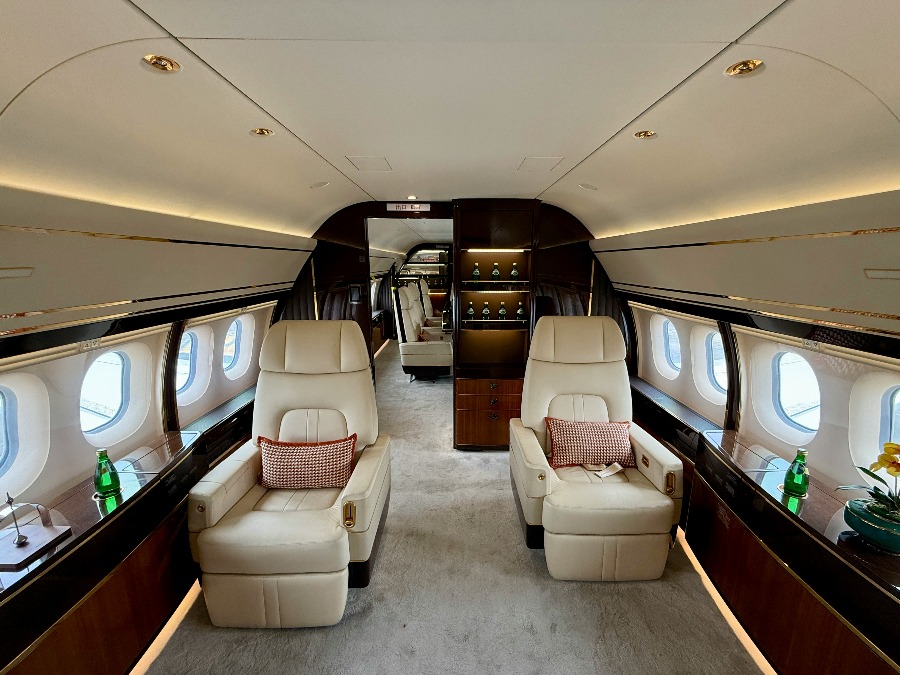 Jet Privé vs Première classe