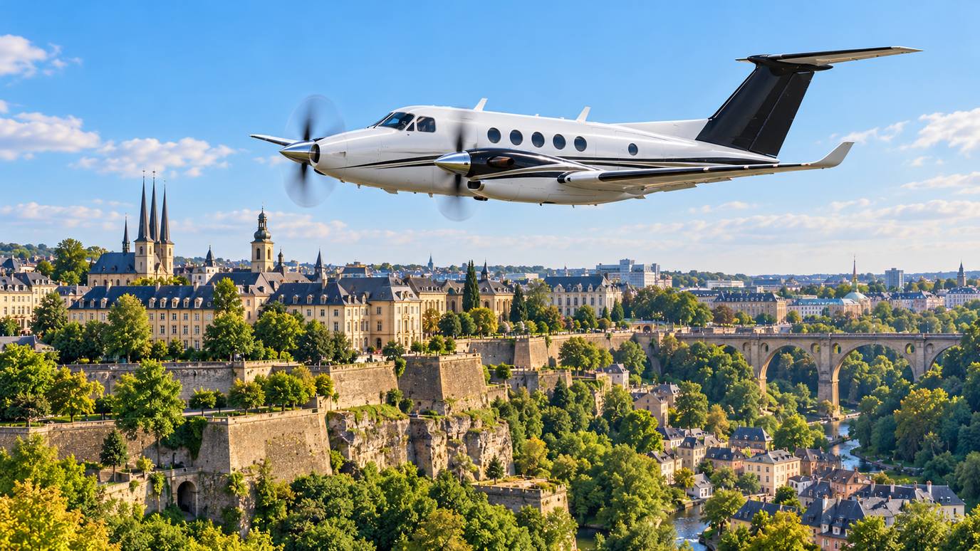 Illustration IBC Aviation : King Air 350, panorama de Luxembourg