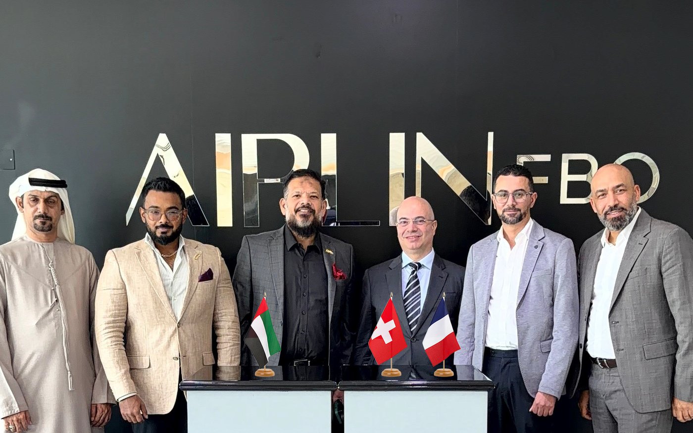 Equipes d'IBC Aviation, Airlin Executive et ShineJet pour officialiser le partenariat majeur sur l'aéroport de Fujairah pour l'aviation d'affaires